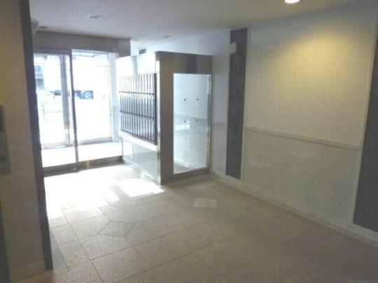 ���r���O