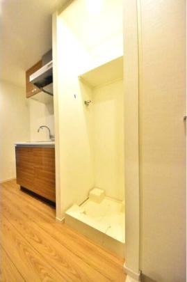 ��������@�u����L��