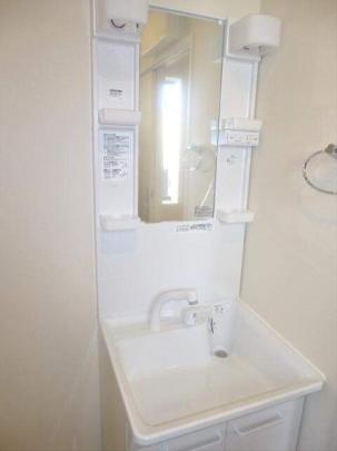 �l�C�̓Ɨ����ʏ�