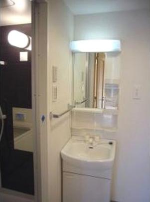 �Ɨ����ʑ�