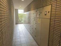 ���L����