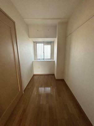 �G�A�R������