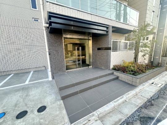 �G���g�����X