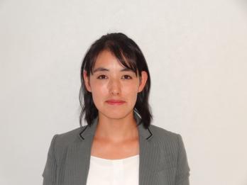 自分は不動産業界を全くの未経験で入りました。賃貸営業として日々学んでおります。<br />この仕事のオモシロい所は物件を沢山見れる事とお客様一人ひとりのニーズに合わせた<br />この部屋に住みたい!とご提案出来るのが一番の面白みです。ペットと一緒に住みたい、<br />庭のあるお部屋が良い、などのご要望にお応え出来るよう週休二日で塚田駅周辺を<br />割りかし全力で自転車に載って巡っております!<br />まだまだ日々勉強することばかりですが、頑張っております。