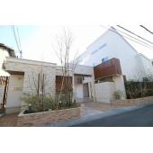 宝塚雲雀丘タウンハウス 外観写真1 建物外観