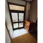熊野町５丁目貸家　 部屋写真8 玄関