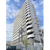 15階建の立派な外観
