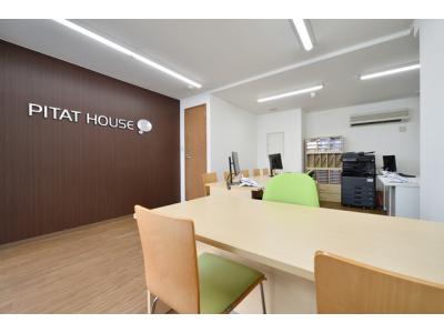 ピタットハウス四条烏丸店