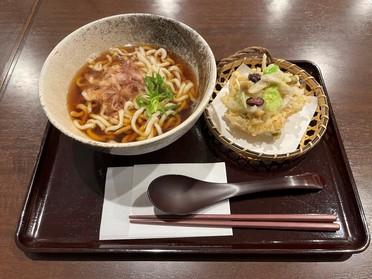 季節のかき揚げうどん