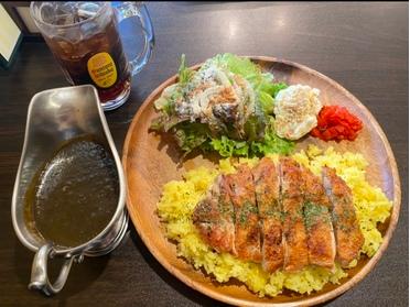 グリルチキンカレーが本当においしい!