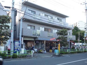 大きな店舗です。