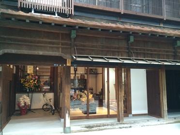 昔ながらの古民家でレトロな雰囲気です♪