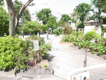 公園の入り口