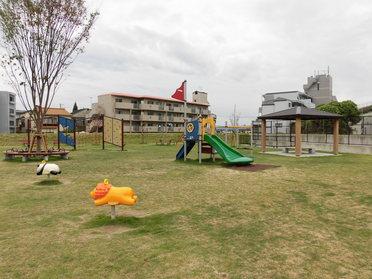 子ども用の遊具 子ども用の遊具