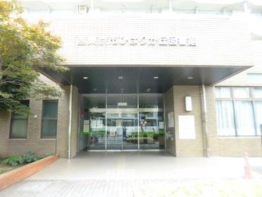 図書館外観です。