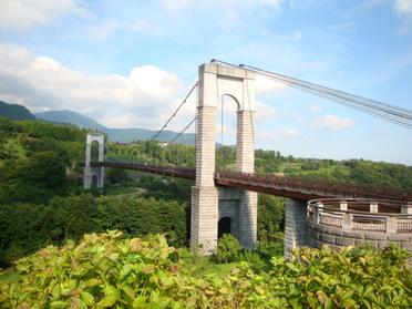 風のつり橋
