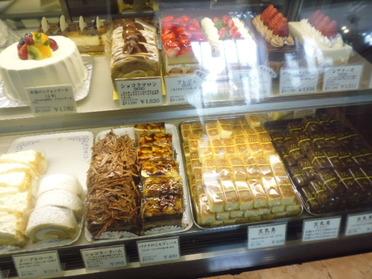 美味しそうなケーキがずらりと並んでいます!