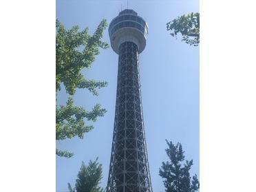 横浜マリンタワー(近いバージョン)