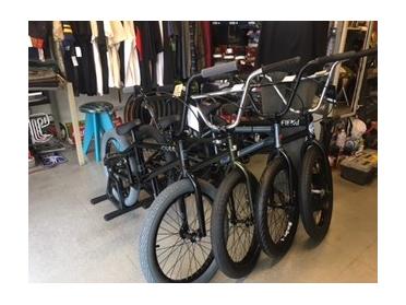 競技用自転車【BMX】!!
