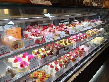 どれも素敵で悩んでしまうデコレーションケーキ