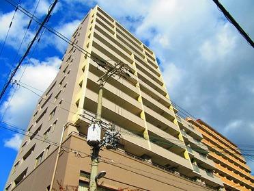 美しい外観・南向きの広いベランダ
