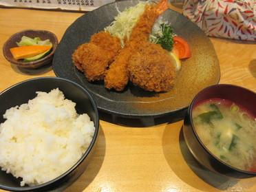 ミックスフライ定食!