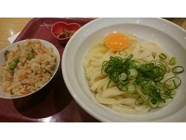 釜玉うどんと自慢の味ご飯(プチサイズ)