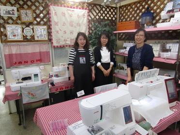 お店のみなさん