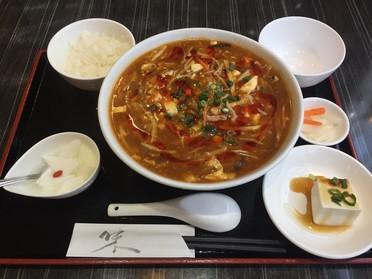 酸辣湯麺