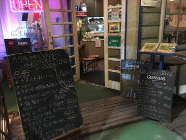 夜だと雰囲気変わります。