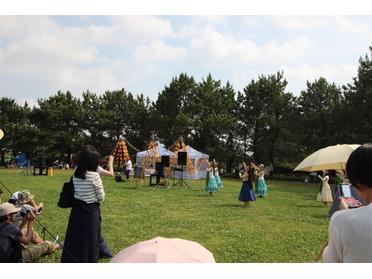 フラダンスのパフォーマンスがありました!