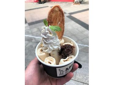 話題のロールアイス!