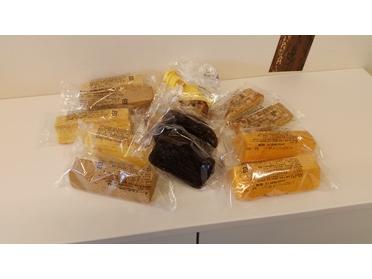 バームクーヘン・チョコレートケーキ