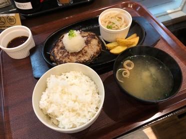 ハンバーグにおろしポン酢トッピング!