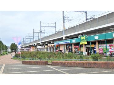与野本町駅の高架です。