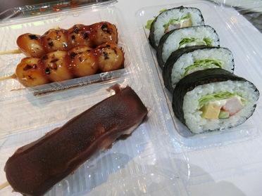 みたらし、あんこ、サラダ巻き
