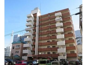 9階建てのマンションです