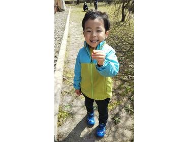 子供と土筆!かわいい(*´▽`*)