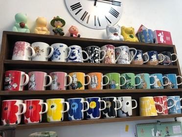 ホットドリンクはこちらのマグカップから選べます♪