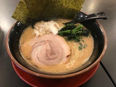 濃厚なスープを是非ご堪能下さい♪