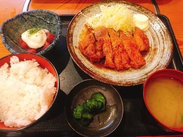 ボリューム満点トンテキ定食◎
