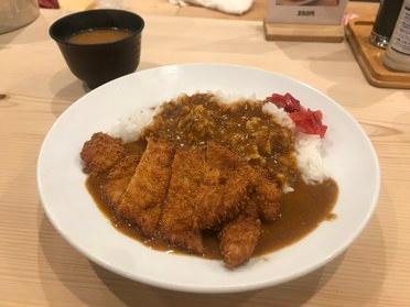 1日10食限定!カツカレー