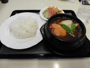 牛すじシチュー