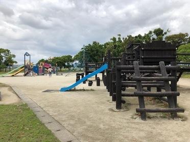 小学校低学年までは遊べそうな遊具