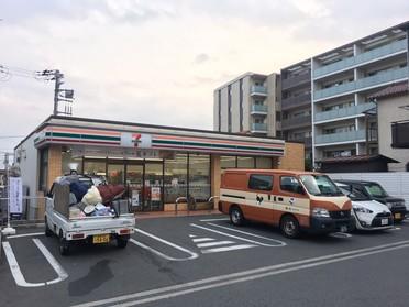 駐車スペースも広々!