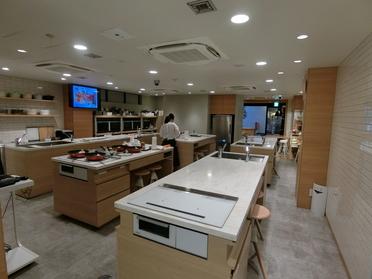 モニター付き調理場!