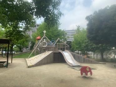 迫力ある遊具が沢山ある公園です!
