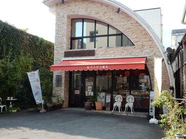 秦野の老舗洋菓子店です♪