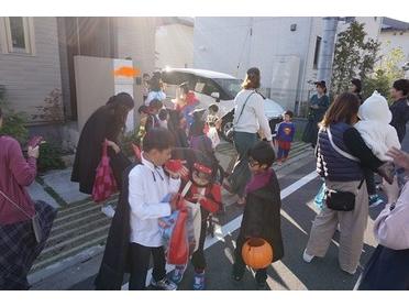 いろんな仮装の子供たち