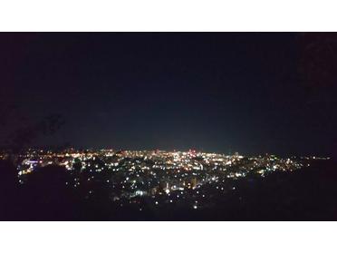 安部山公園から足立に抜ける道の入口付近です♪